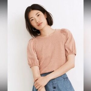 Madewell Small Blouse #MB752 Floral Jacquard Puff-Sleeve Tee in Afterglow Red